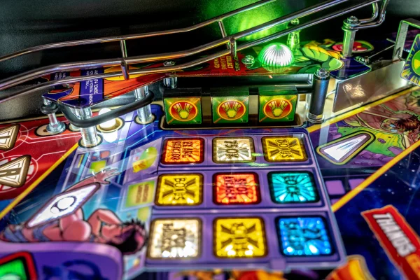 Stern: Avengers Infinity Quest Pro Pinball - Image 5
